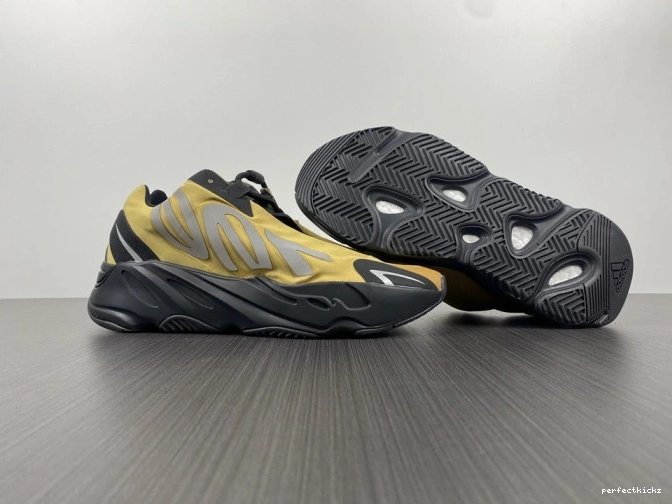 Yeezy Boost MNVN Flux' 700 GZ0717 'Honey 0716